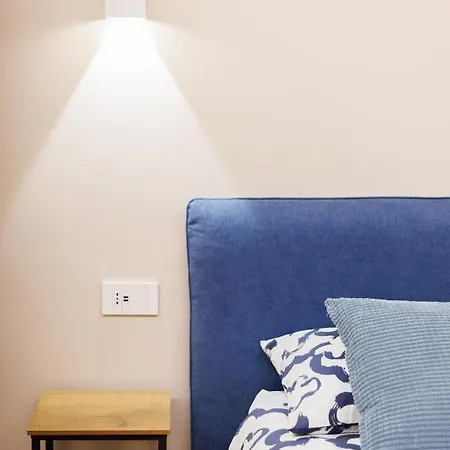 Feltrinelli * מודנה