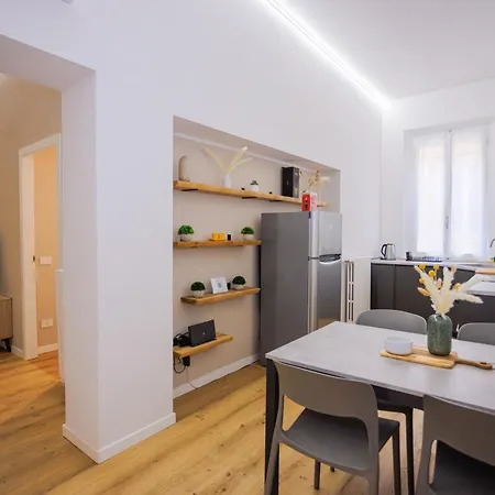 Feltrinelli * 摩德纳