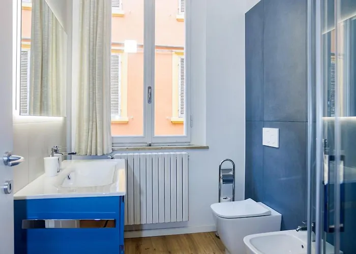 Feltrinelli * 摩德纳